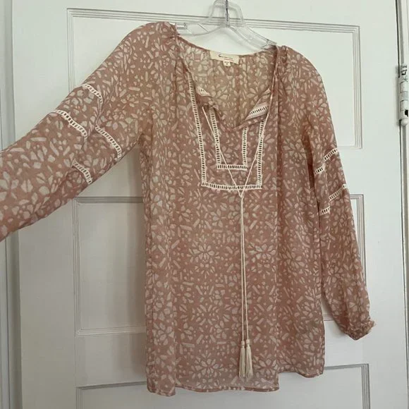 Two by Vince Camuto sheer gauzy pink boho preppy tunic top long sleeve, size XS - Picture 3 of 12